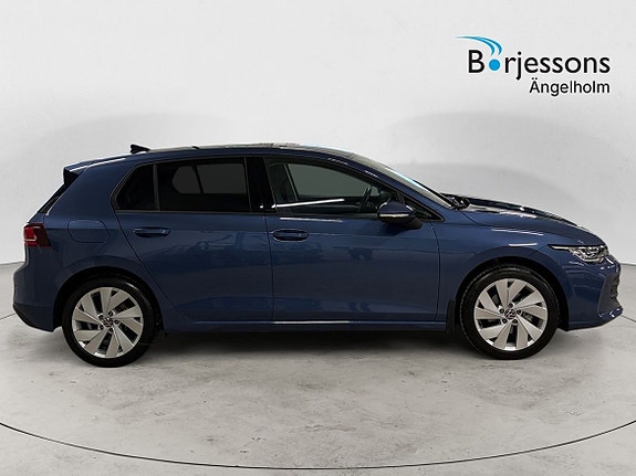 Volkswagen Golf I 2 of 8