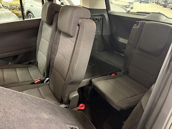 Volkswagen Touran 13 of 13