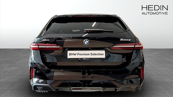 BMW 530e 7 of 9