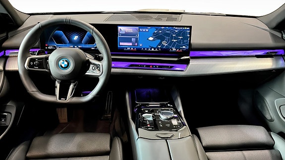 BMW 530e 4 of 9