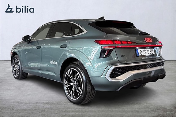 Audi Q3 7 of 26