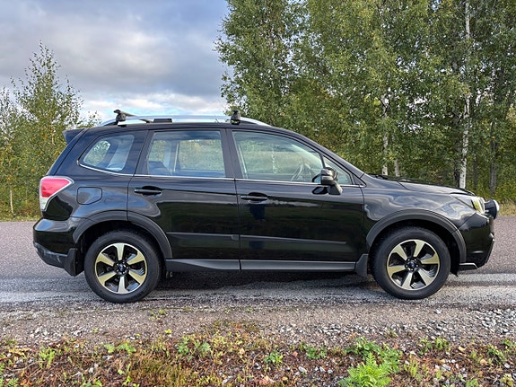 Subaru Forester 8 of 28