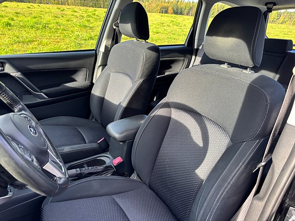 Subaru Forester 14 of 28