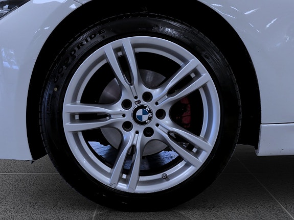 BMW 320d 17 of 17