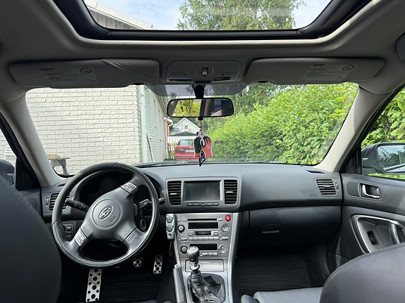 Subaru Legacy 6 of 6