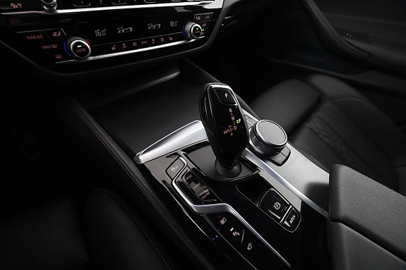 BMW 530e 27 of 30
