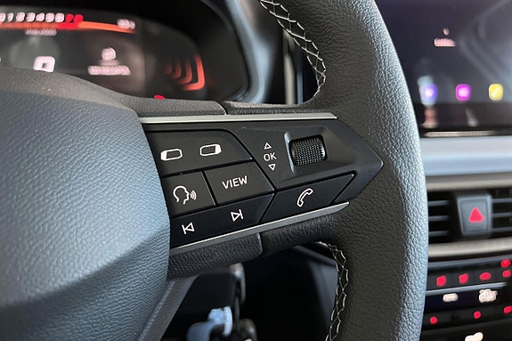 Seat Arona 19 of 24