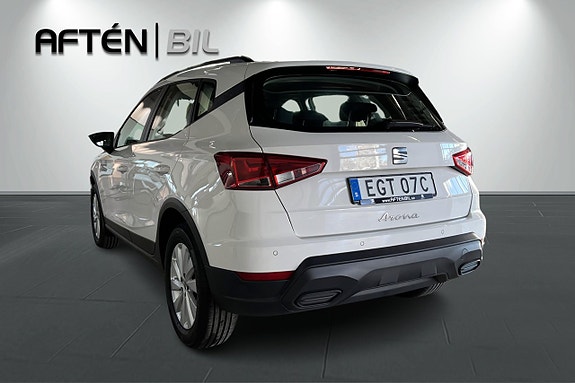 Seat Arona 8 of 24