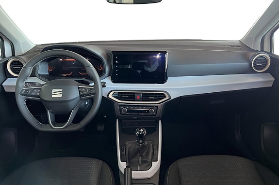 Seat Arona 16 of 24
