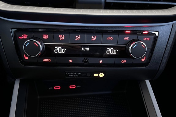 Seat Arona 24 of 24