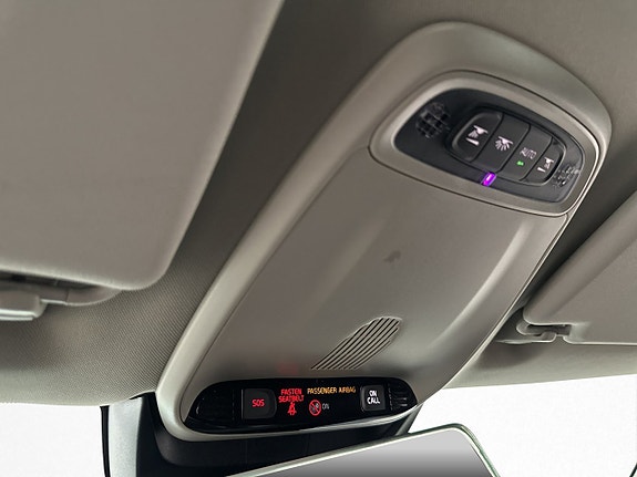 Volvo V40 Cross Country 23 of 30