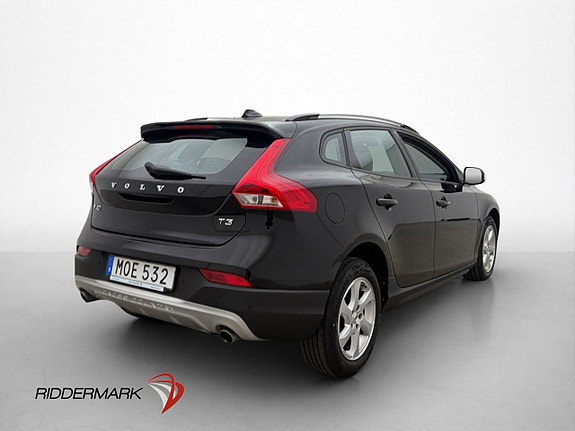 Volvo V40 Cross Country 9 of 30