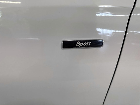 BMW 320 14 of 16