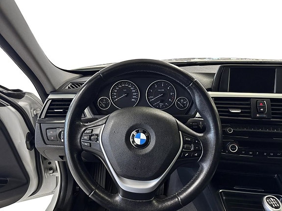 BMW 320 9 of 16