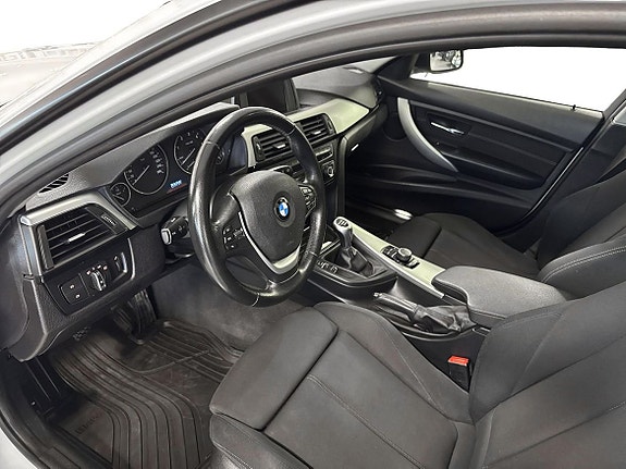BMW 320 6 of 16