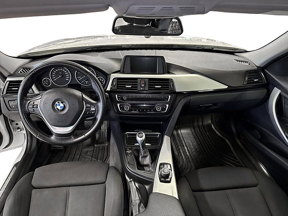 BMW 320 8 of 16