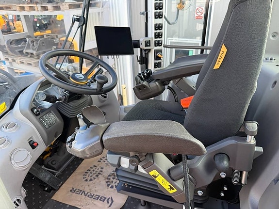 Volvo L 180 H 4 of 6
