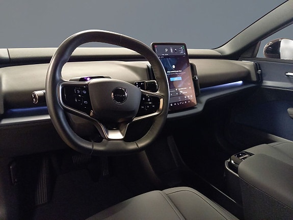Volvo EX30 5 of 16