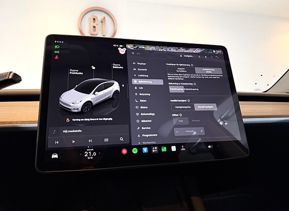 Tesla Model Y 19 of 19
