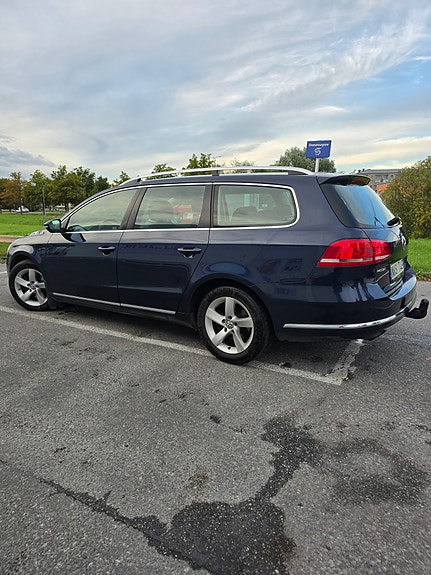 Volkswagen Passat 5 of 15