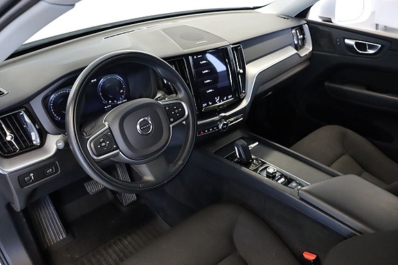 Volvo XC60 8 of 20