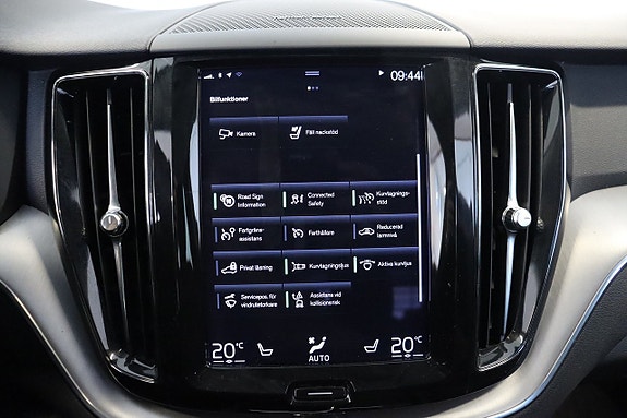 Volvo XC60 12 of 20
