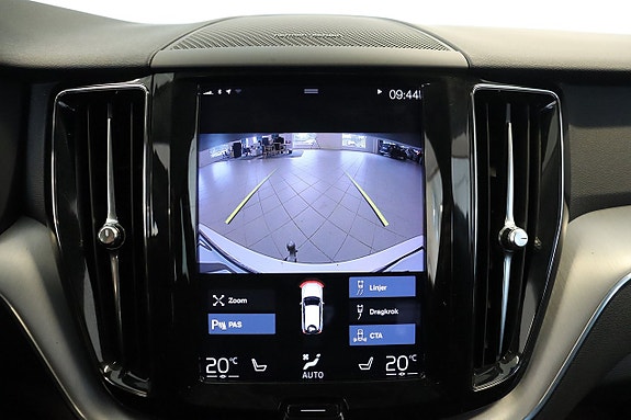 Volvo XC60 13 of 20