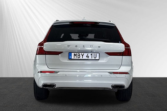 Volvo XC60 2 of 14