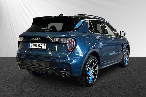 Lynk & Co 01 3 of 6