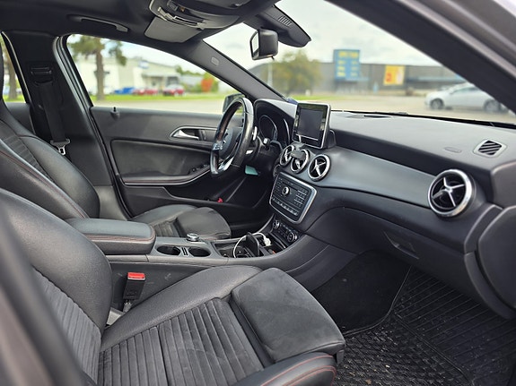 Mercedes-Benz GLA220 d 5 of 7
