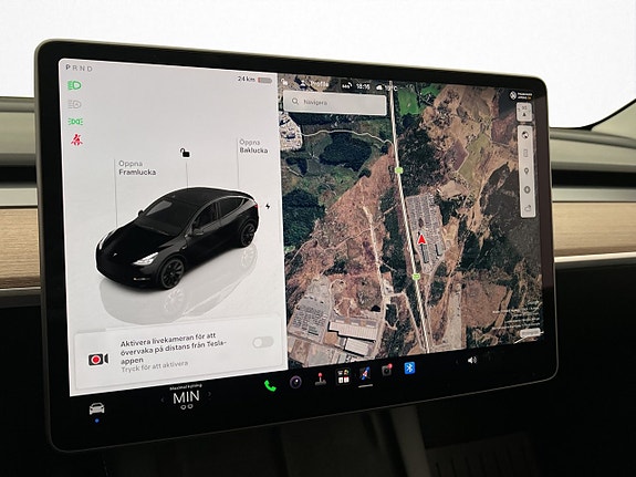Tesla Model Y 18 of 30