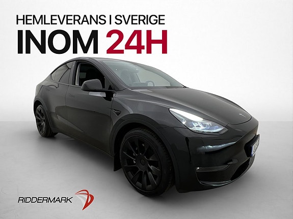 Tesla Model Y 4 of 30