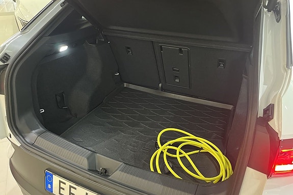 Volkswagen ID.4 8 of 15