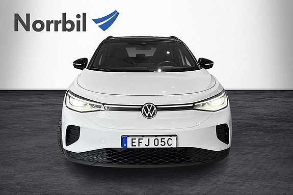 Volkswagen ID.4 2 of 15