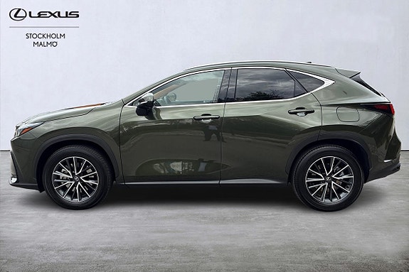 Lexus NX450h+ 3 of 25