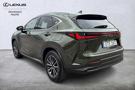 Lexus NX450h+ 2 of 25