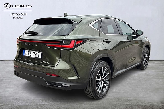 Lexus NX450h+ 17 of 25