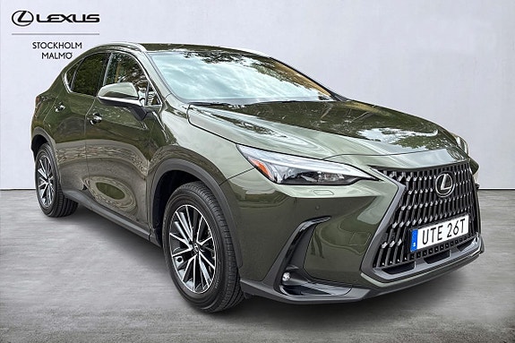 Lexus NX450h+ 18 of 25