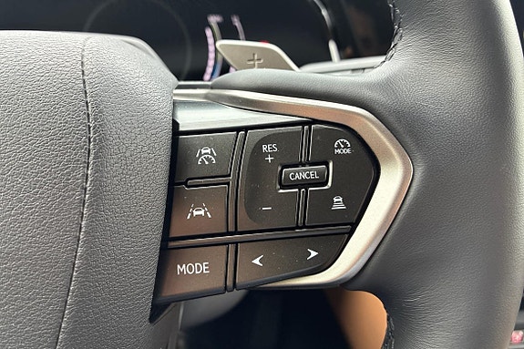 Lexus NX450h+ 16 of 25