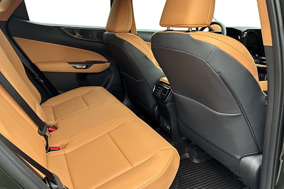 Lexus NX450h+ 7 of 25