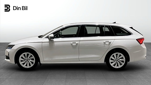 Skoda Octavia 2 of 13