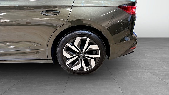 Skoda Enyaq 6 of 24