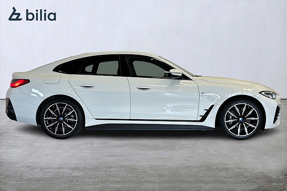 BMW i4 8 of 24