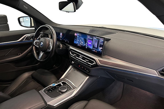 BMW i4 18 of 24