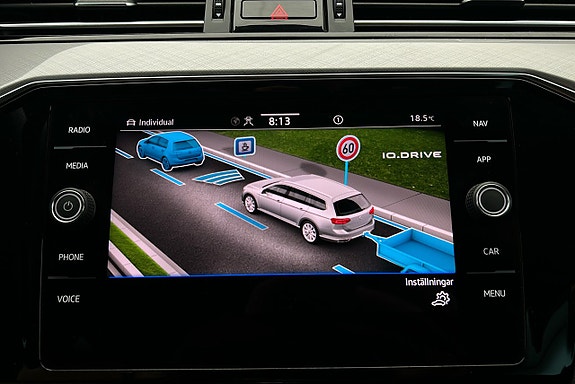 Volkswagen Passat 21 of 29