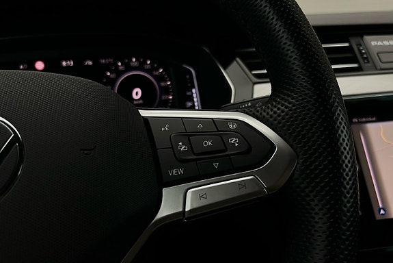 Volkswagen Passat 27 of 29