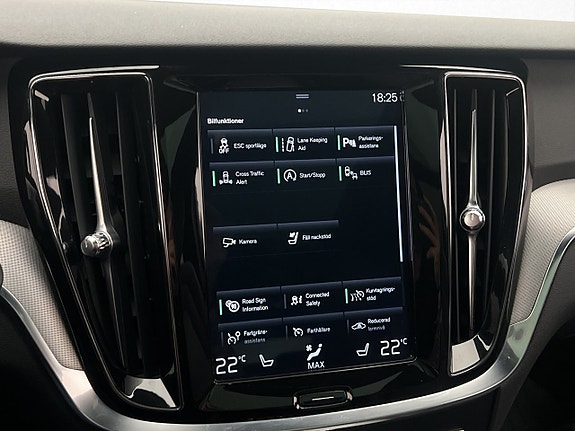 Volvo V60 22 of 30