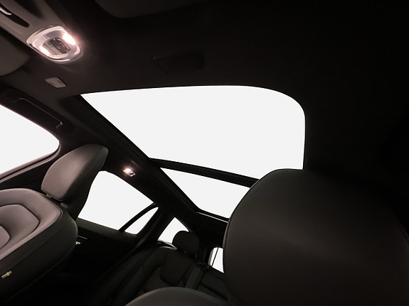 Volvo V60 14 of 30