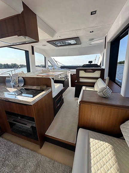Galeon 460 Flybridge 2019 med 3 kabiner - Toppskick! 7 of 12