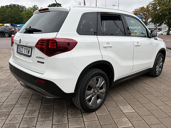 Suzuki Vitara 4 of 27